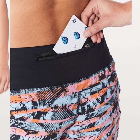 BOGO ✨ Lululemon Athletica Run Times Short ll Size 8 Women’s Gym Athletic - Picture 2 of 10